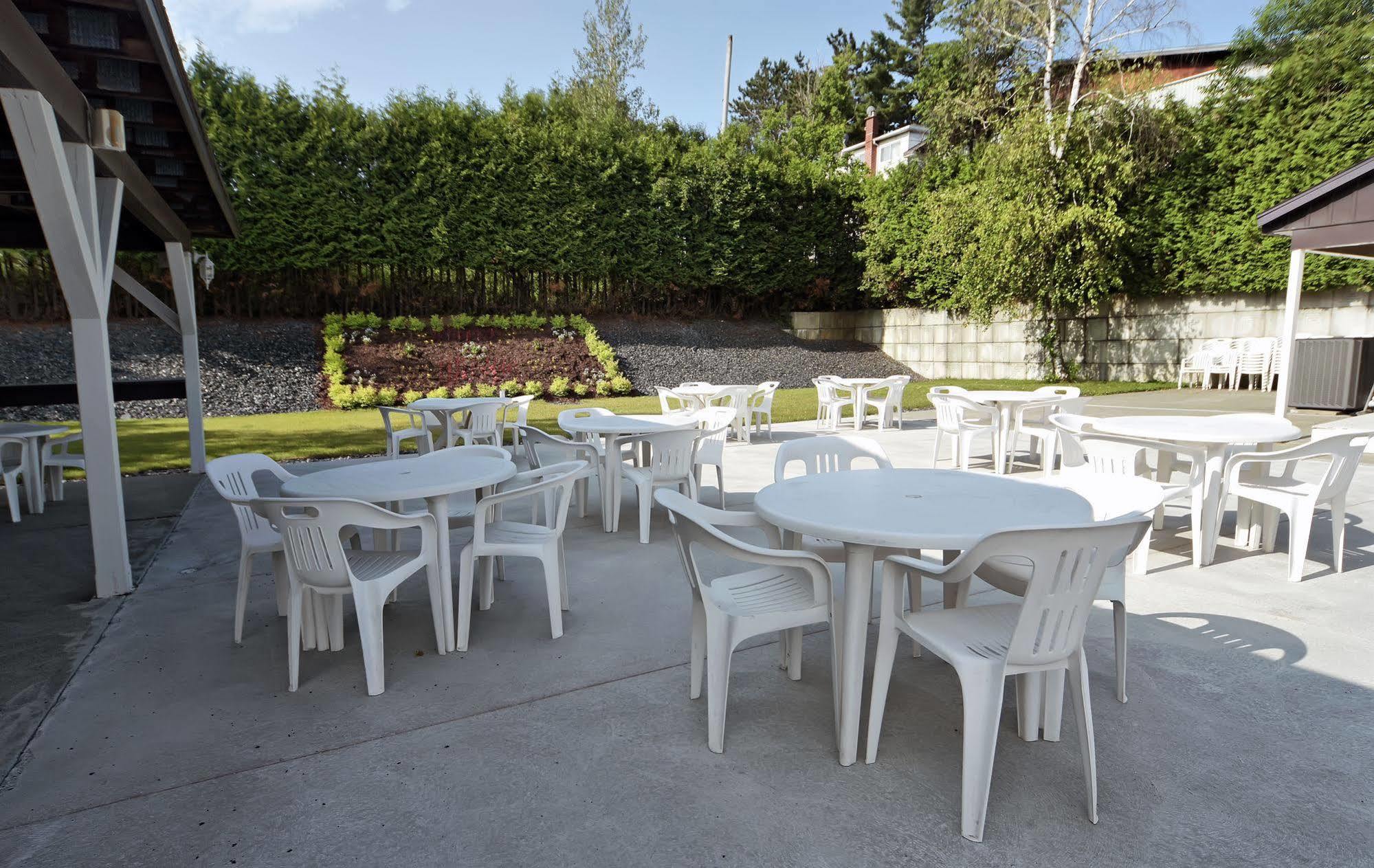 Hotel Le Floral Sherbrooke Exterior foto